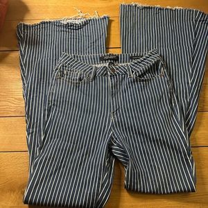 Judy blue super flare pin stripe blue jeans 7/28